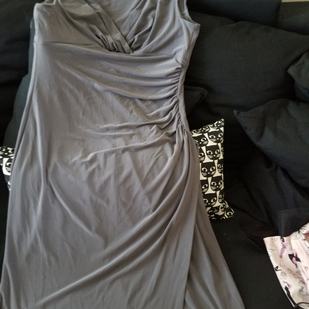 LAUREN.  /  Ralph Lauren Gray Dress.New/never worn